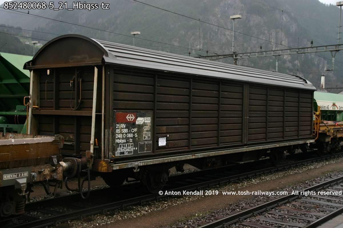 852480068-5_21_Hbiqss-tz.jpg